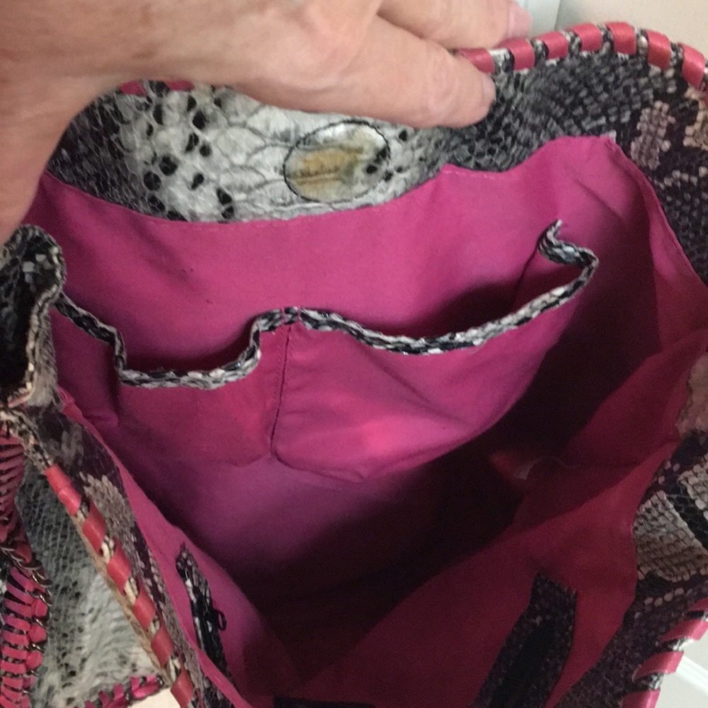 Snake Print Chain Strap Shoulder Bag - Picture 12 of 15